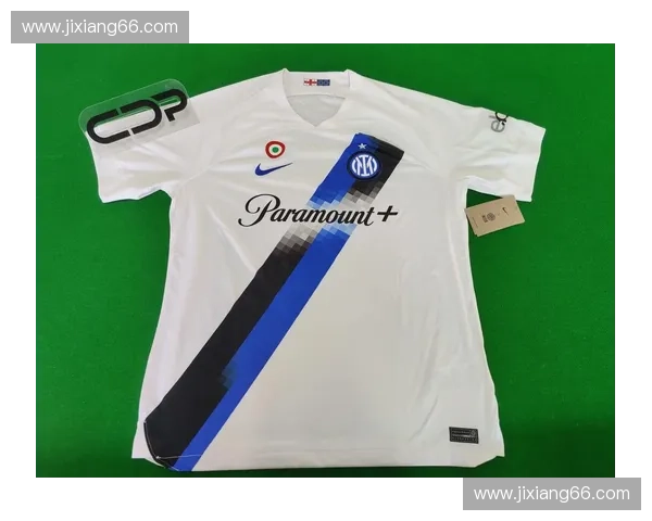 蓝黑荣耀再启征程国际米兰用激情与团结书写全新足球传奇